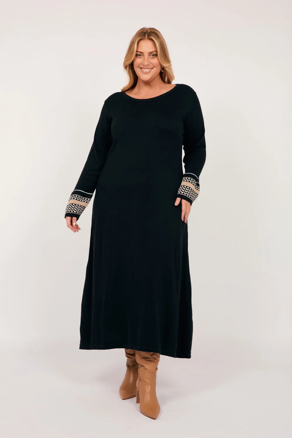 Binky Midi Dress in Black