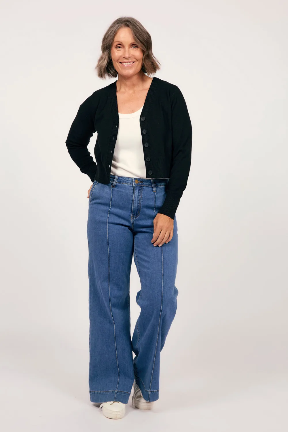Knitted Cropped Cardigan in Black