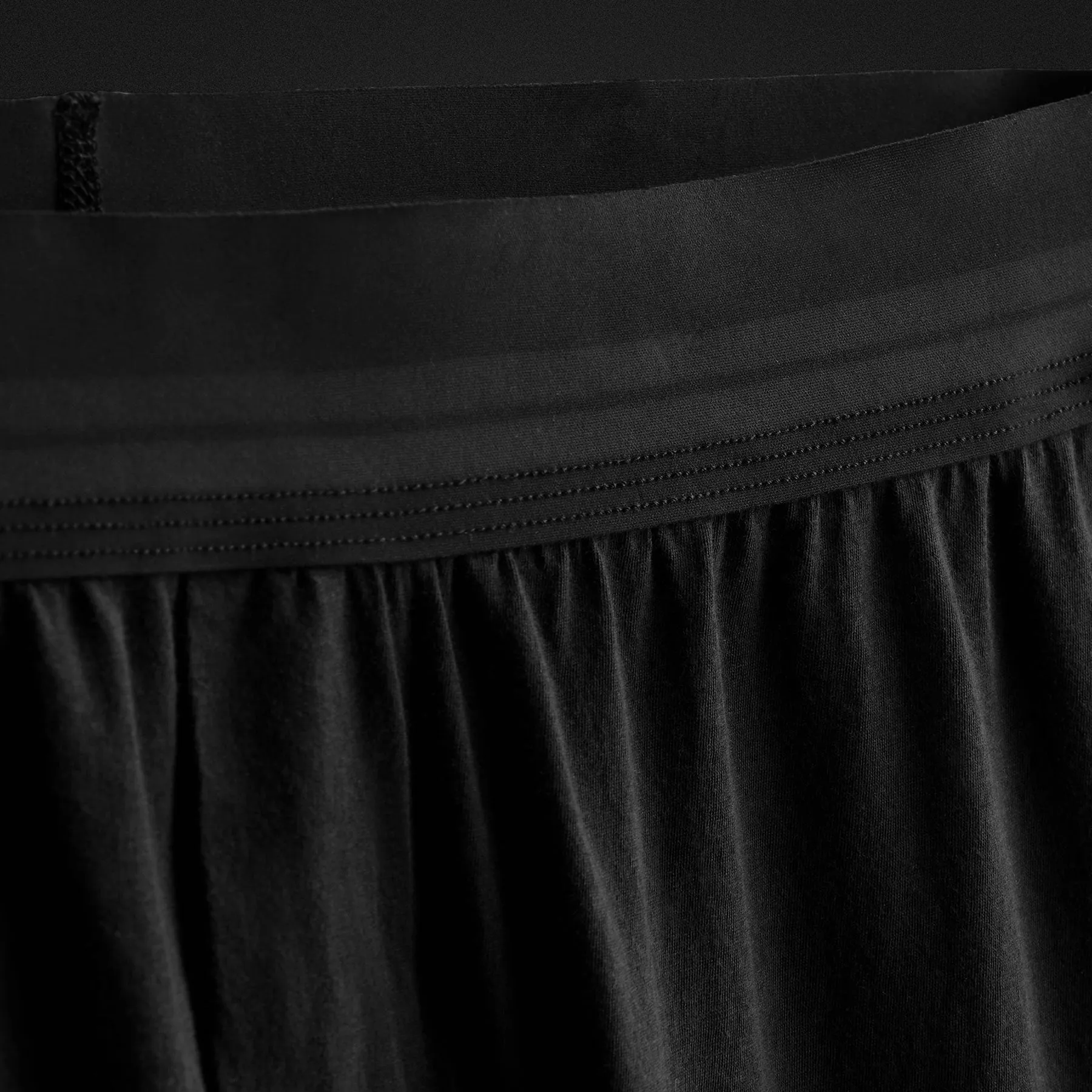 Luxe Lotus Relaxed Fit Boxer Short - Black