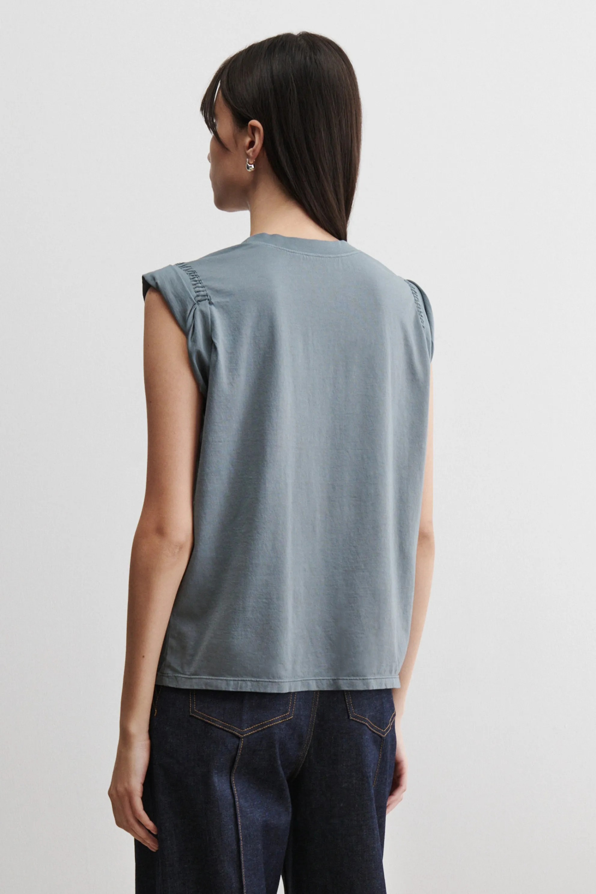 Miles Tee