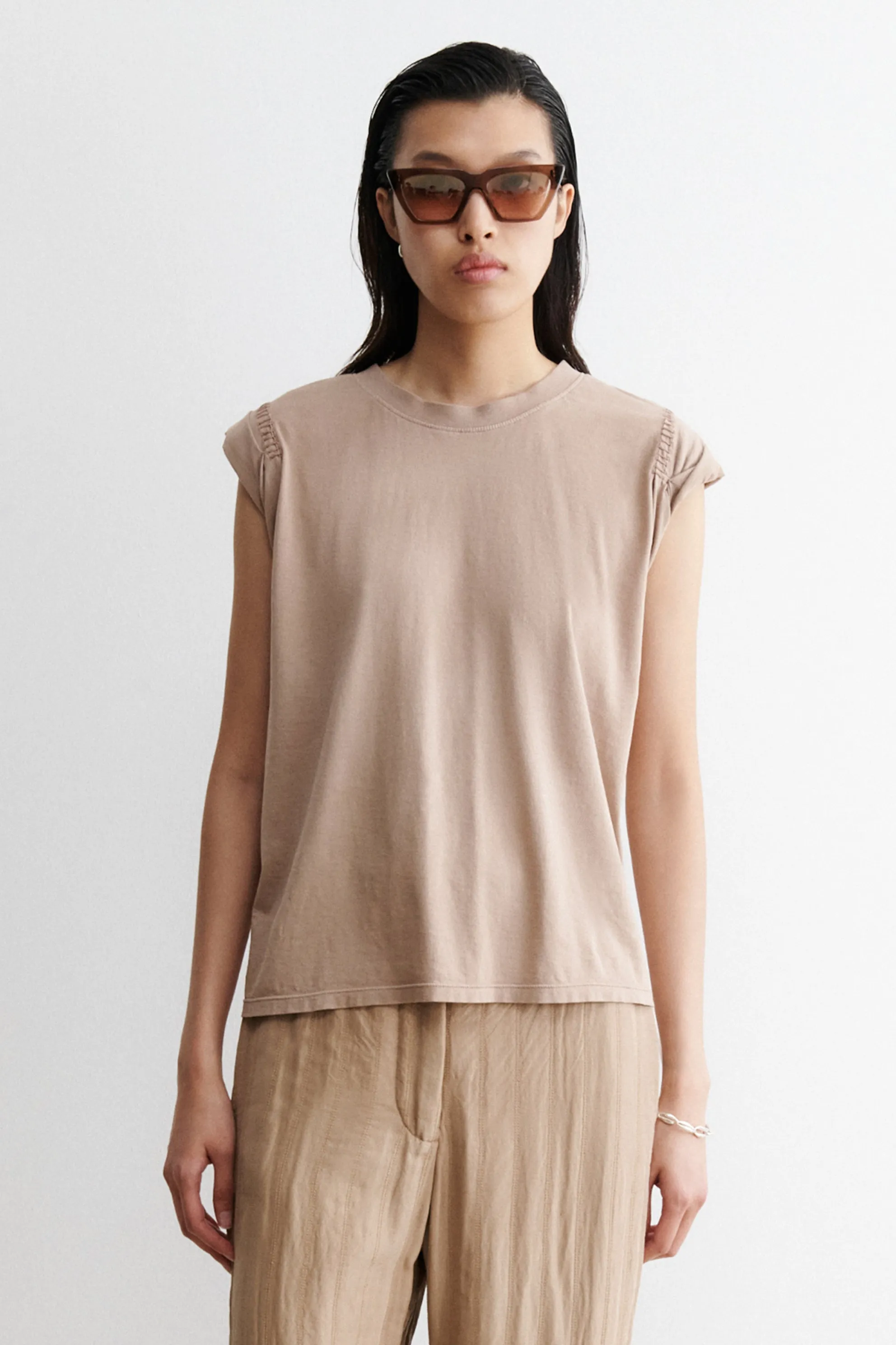 Miles Tee