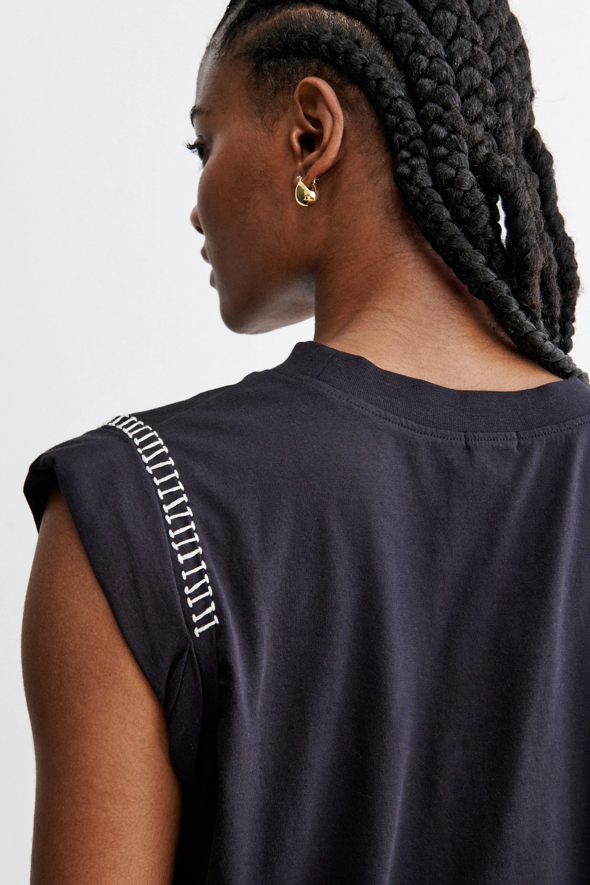 Miles Tee