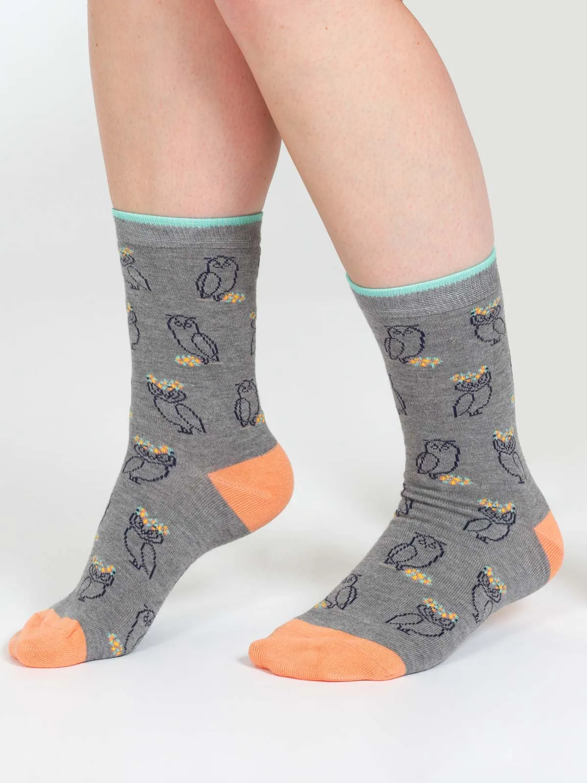 Outline Animal Bamboo Socks - Grey Owl