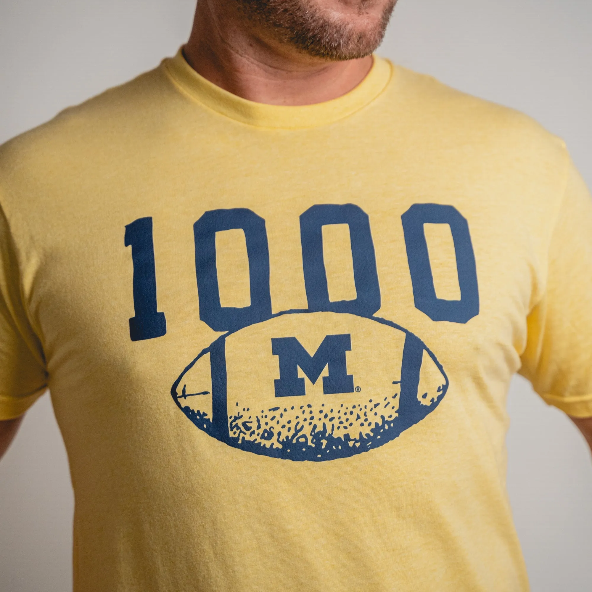 UofM - FOOTBALL 1000 WINS (UNISEX)